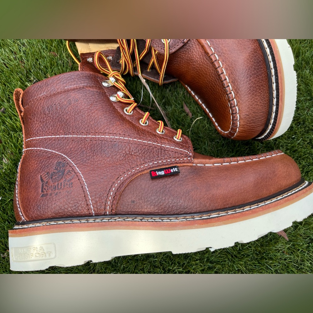 Six inch moc toe workboot